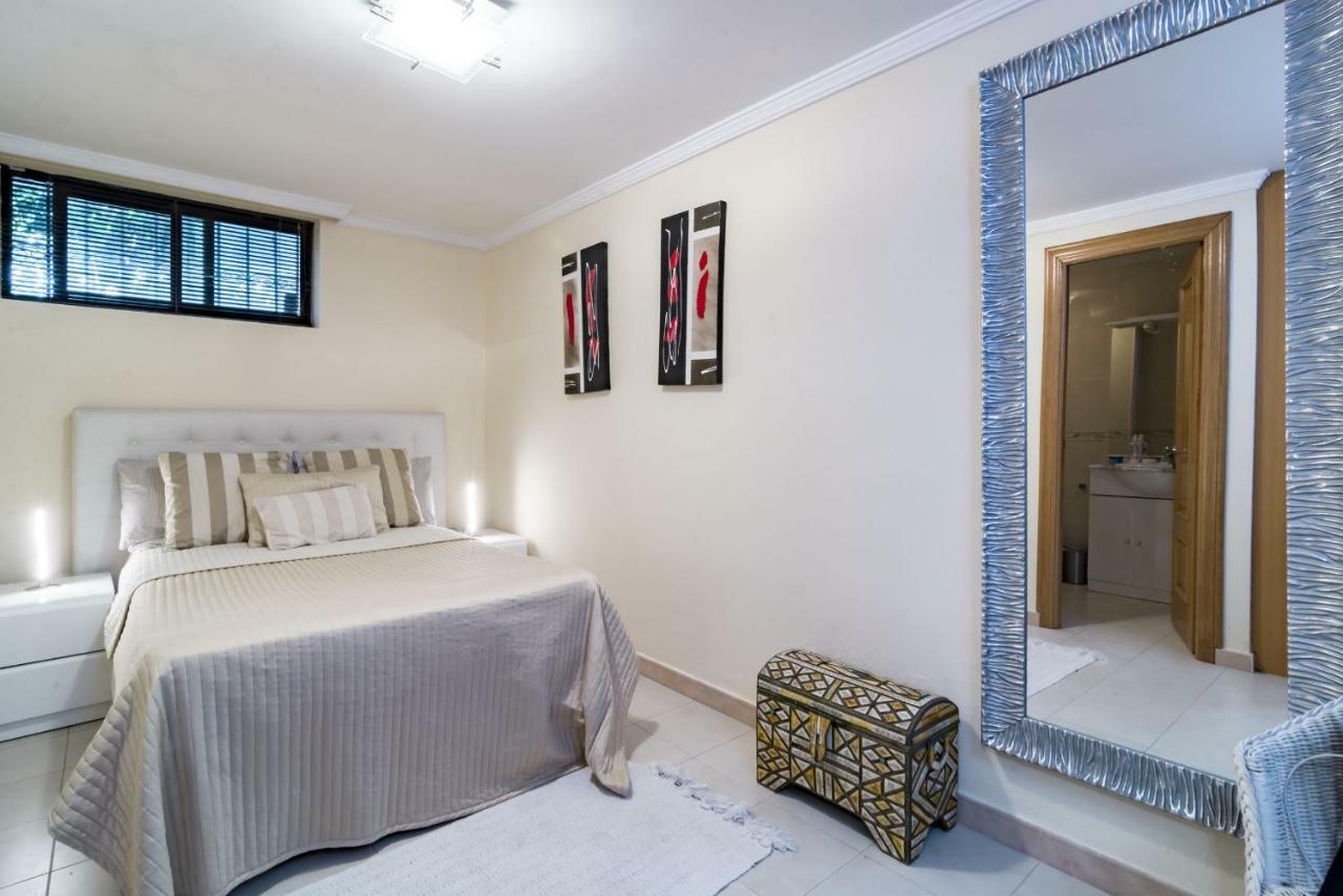Villa Casakhan, Beautiful Luxury Villa, Marbellac Extérieur photo
